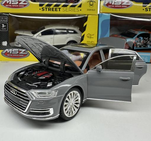 Метална кола с отварящи се врати светлини и звуци Audi A8 1:24 — снимка 2