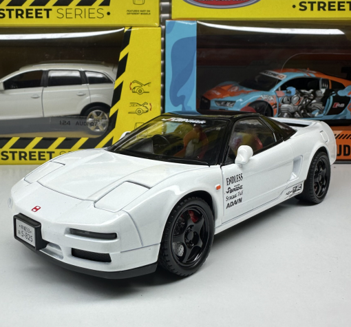 Метална кола с отварящи се врати, капаци, светлини и звуци HONDA Acura NSX 1:24 — снимка 4