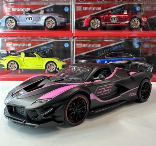 Метална кола с отварящи се врати капаци светлини и звуци Ferrari FXX K Corse Clienti 1:24 — снимка 4