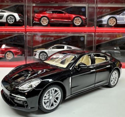 Метална кола с отварящи се врати капаци светлини и звуци Porsche Panamera 1:24