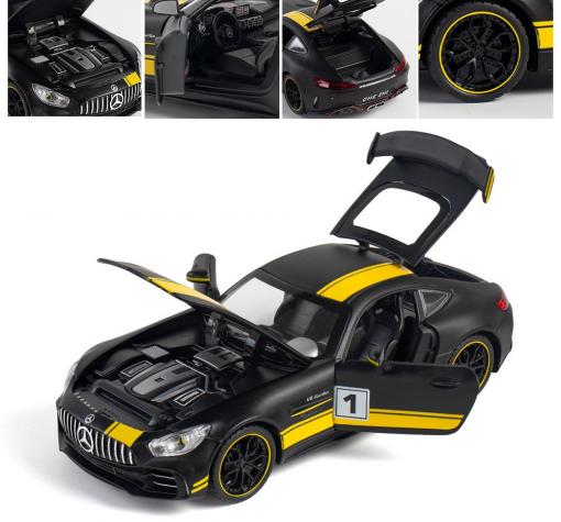 Метална кола с отварящи се врати капаци светлини и звуци Mercedes AMG GTR 1:32 — снимка 3