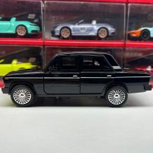 Метална кола с отварящи се врати капаци светлини и звуци LADA 2107 1:18