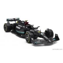 Метална кола Mercedes-AMG F1 W14 E Performance Team Mercedes-AMG Petronas Formula One Team Lewis Hamilton Season 2023 with standing pilot figure - Bburago 1:24