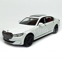 Метална кола с отварящи се врати капаци светлини и звуци BMW 760 XDrive 1:24 - бял