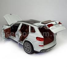 Метална кола с отварящи се врати капаци светлини и звуци BMW X5 1:24