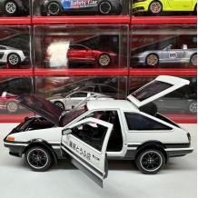 Метална кола с отварящи се врати капаци светлини и звуци Toyota Trueno AE86 1:24