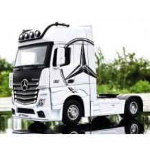 Метален камион с отварящи се врати капаци светлини и звуци Mercedes-Benz Actros 1:24