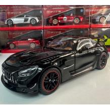 Метална кола с отварящи се врати капаци светлини и звуци Mercedes-AMG GT 1:18