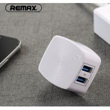 Универсално зарядно устройство REMAX RP-U215 220V с 2 USB порта 2.4A и iOS (iPhone) кабел - бял