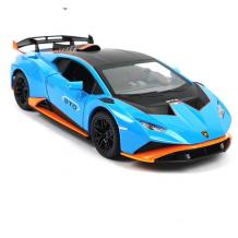 Метална кола с отварящи се врати капаци светлини и звуци Lamborghini Huracan STO 2021 1:24