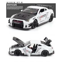 Метална кола с отварящи се врати капаци светлини и звуци Nissan Skyline GTR R35 1:24