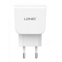 Универсално зарядно устройство LDNIO DL-AC56 220V с два USB порта 5V / 2.1A за Samsung , Apple , LG, HTC, Sony, Nokia, Huawei, ZTE, BlackBerry и др. - бяло