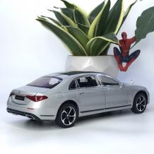 Метална кола с отварящи се врати капаци светлини и звуци Mercedes Benz S400L 1:24