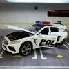 Метална кола с отварящи се врати капаци светлини и звуци BMW M8 POLICE 1:32