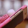 Луксозен твърд гръб с плюш за Apple iPhone 6 / iPhone 6S - светло розов / плетена шапчица